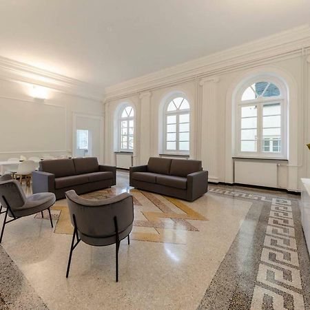 Апартаменти Joivy Elegant Flat For 7, In The Heart Of Генуя Екстер'єр фото