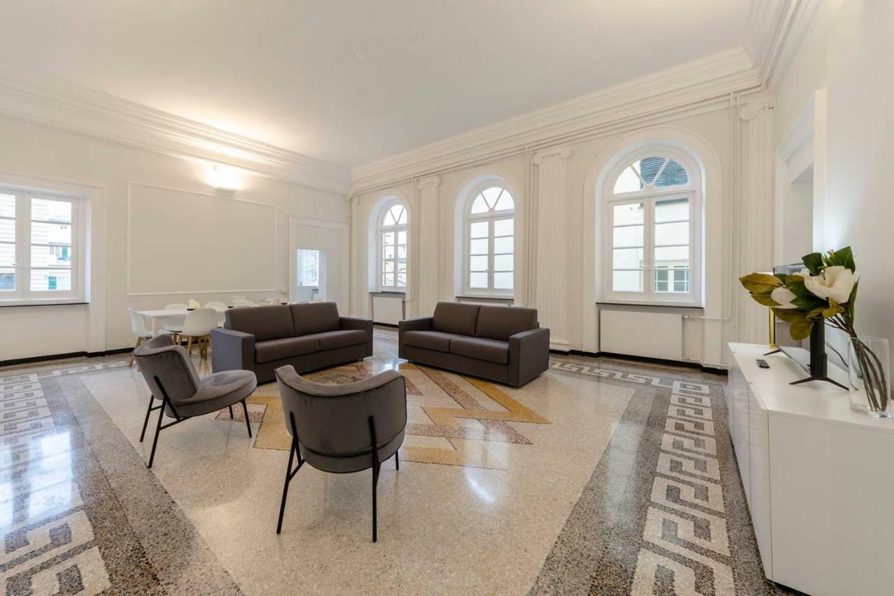 Апартаменти Joivy Elegant Flat For 7, In The Heart Of Генуя Екстер'єр фото