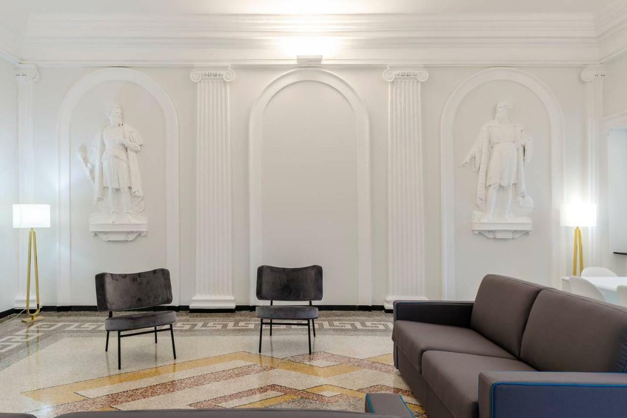 Апартаменти Joivy Elegant Flat For 7, In The Heart Of Генуя Екстер'єр фото