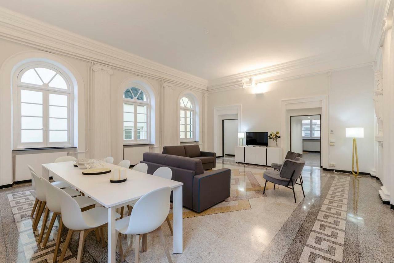 Апартаменти Joivy Elegant Flat For 7, In The Heart Of Генуя Екстер'єр фото