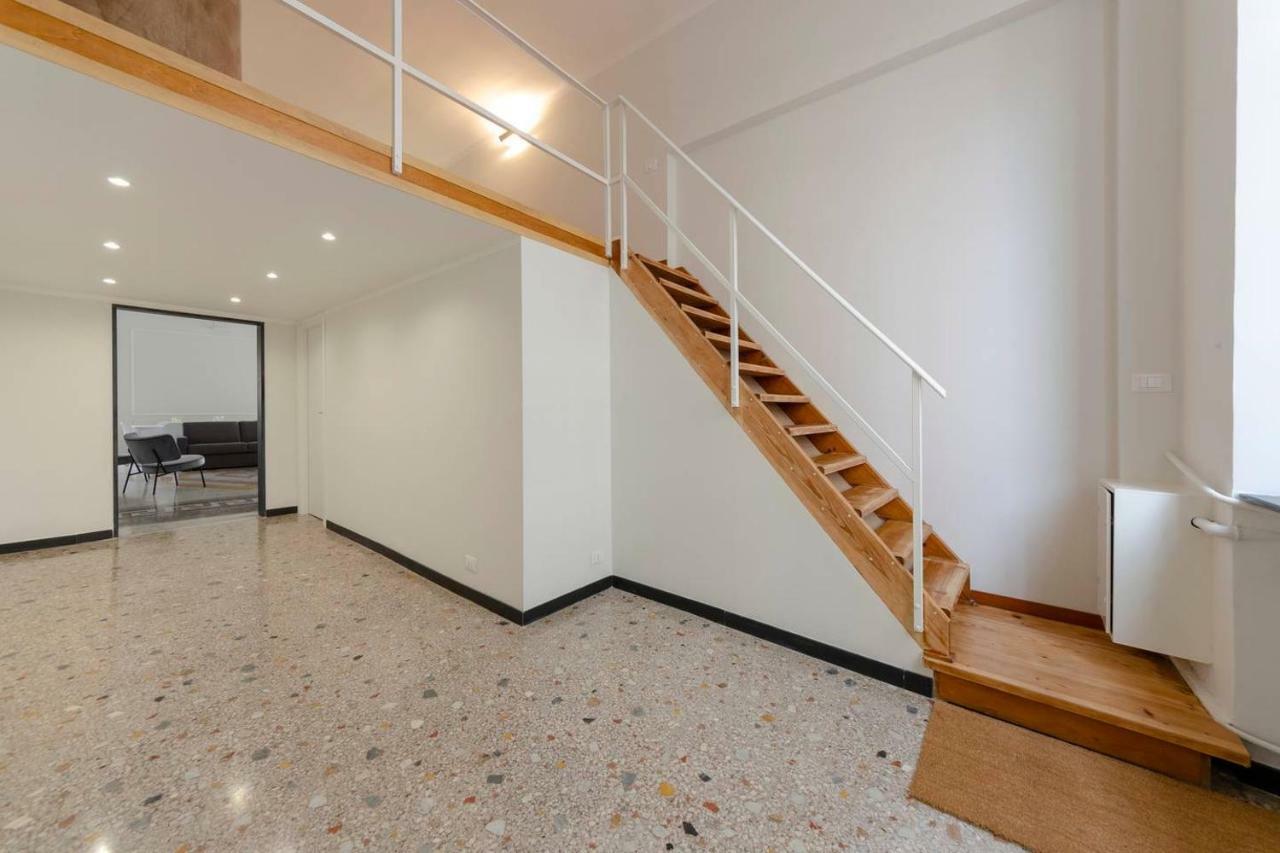 Апартаменти Joivy Elegant Flat For 7, In The Heart Of Генуя Екстер'єр фото